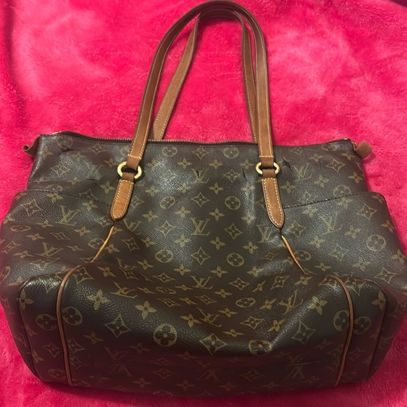 💎TOP ZIPPER💎 Louis Vuitton X large tote totally GM SIDE POCKETS